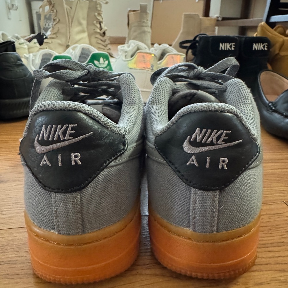Nike Air Force 1